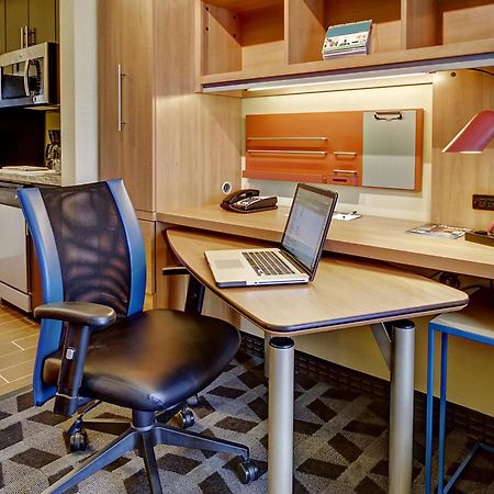 Towneplace Suites Oklahoma City Airport Экстерьер фото
