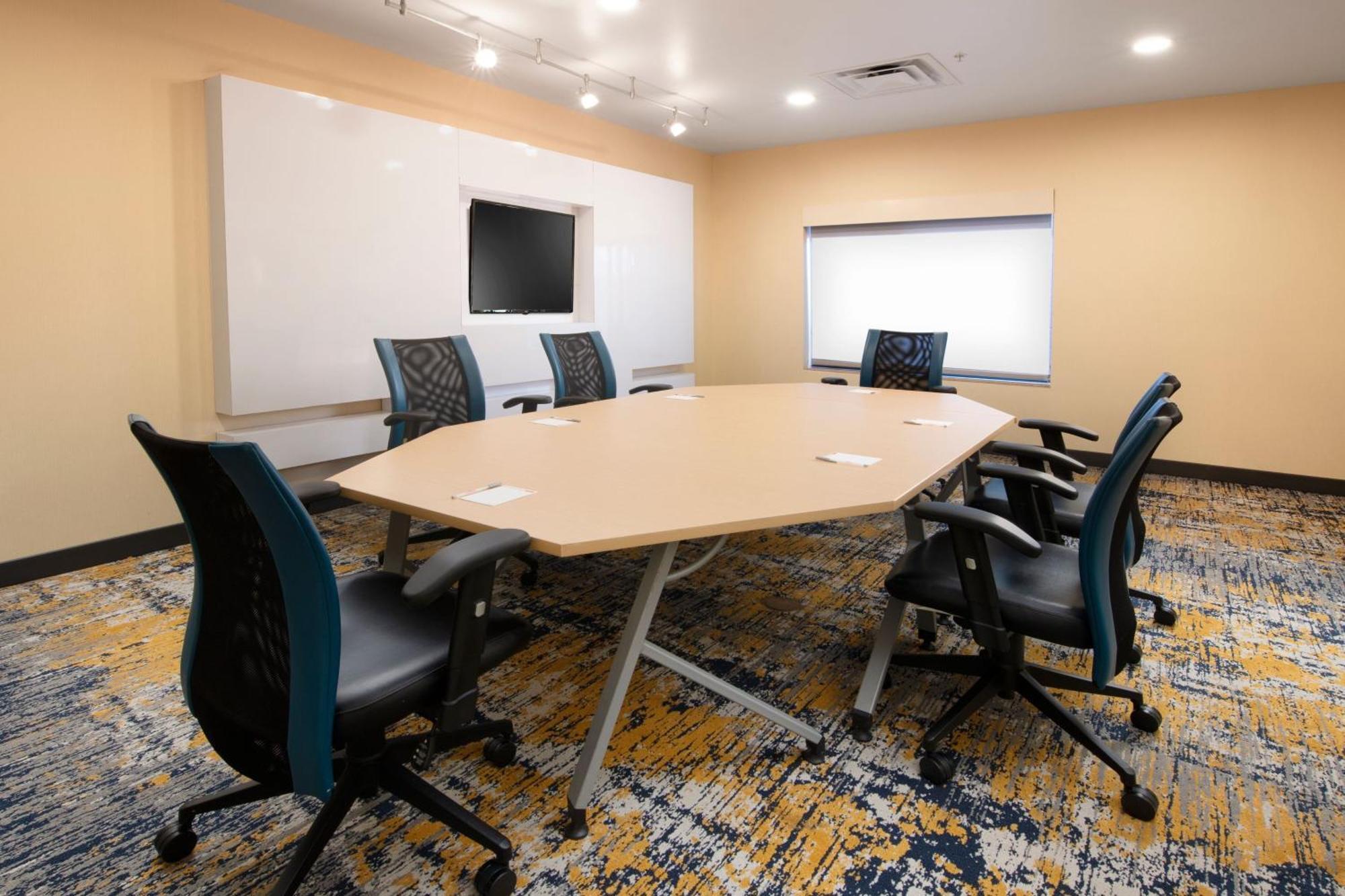 Towneplace Suites Oklahoma City Airport Экстерьер фото