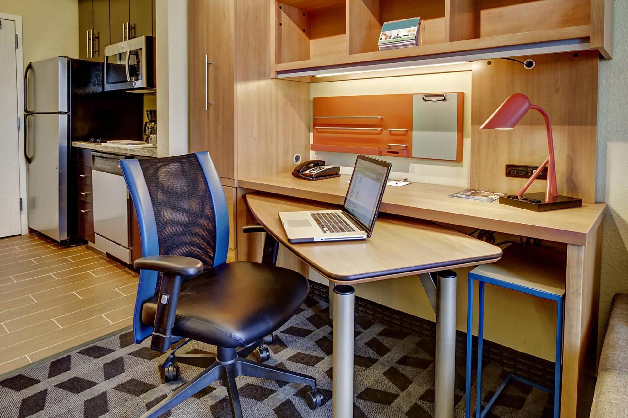 Towneplace Suites Oklahoma City Airport Экстерьер фото